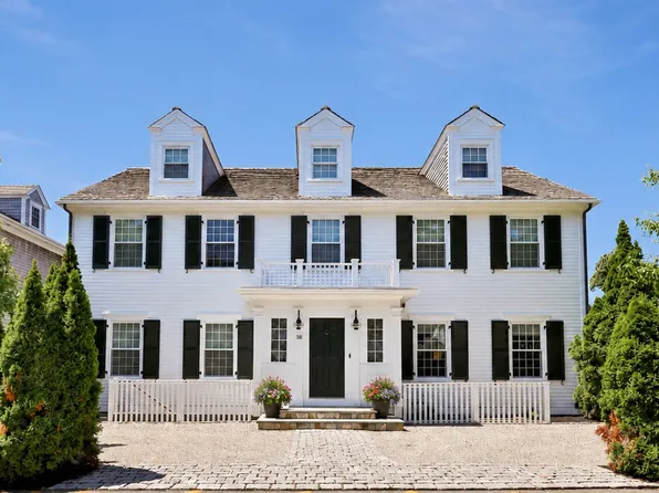 38 Simpsons Ln, Edgartown, MA 02539