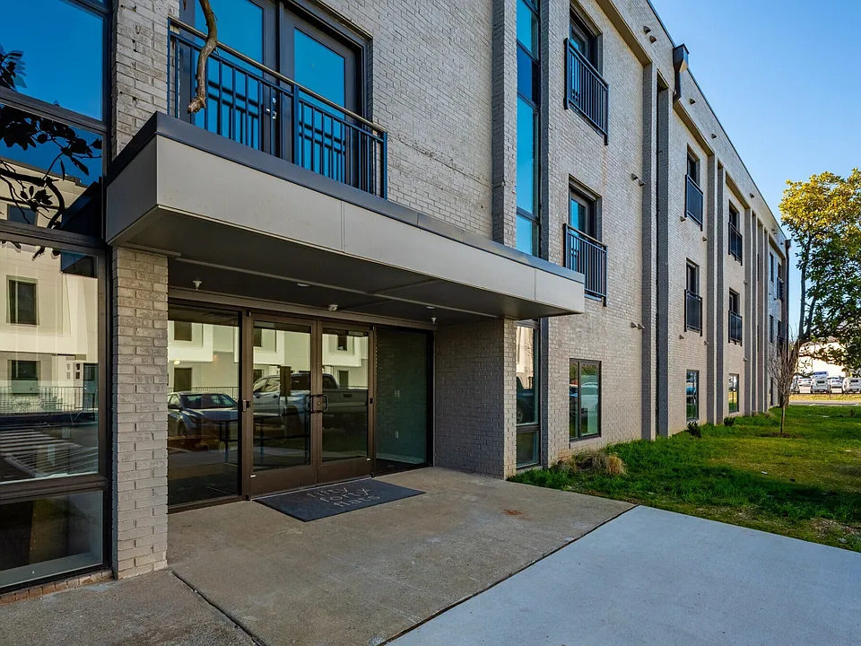 Fifty Forty Flats