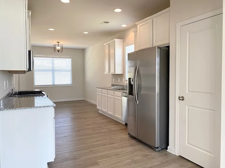 712 Spring Cress Dr — Photo 6