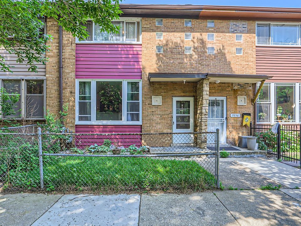 1st image of 7654 N Bosworth Ave