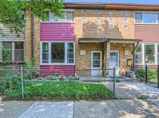 7654 N Bosworth Ave, Chicago, IL 60626