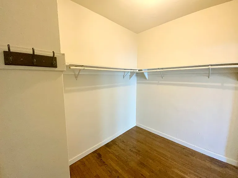 2760 Sutter St #202 — Photo 13