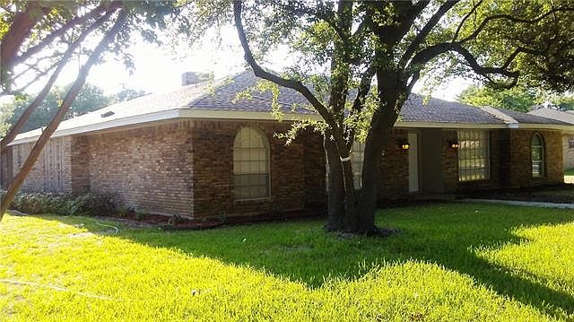 1st image of 1001 Shadywood Ln