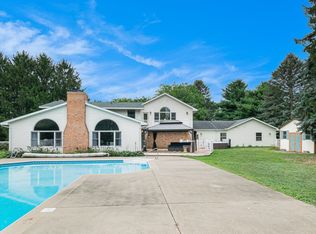 2049 E Hinchman Rd, Berrien Springs, MI 49103