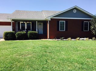102 Brenna Ln, Hazel Green, AL 35750