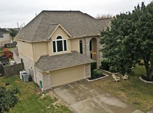 1806 Castle Oaks Dr, Pearland, TX 77581