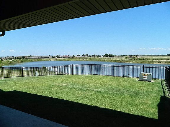 3rd image of 3903 NE Water Edge Dr