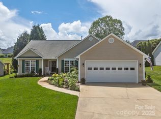 296 Planters Creek Rd, Fletcher, NC 28732
