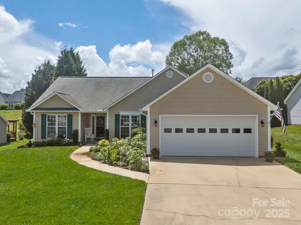 296 Planters Creek Rd, Fletcher, NC 28732