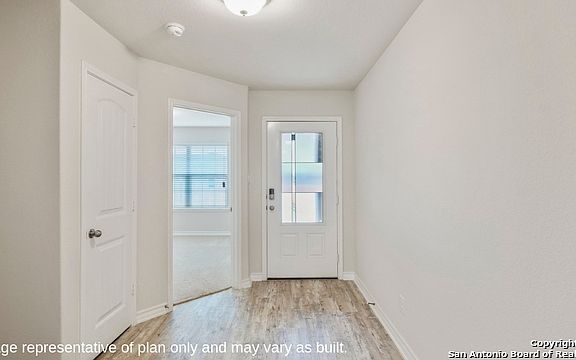 3rd image of 5011 Rancagua