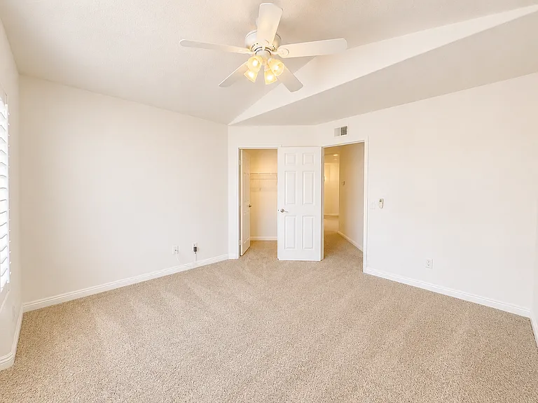 41371 Rue Jadot — Photo 34
