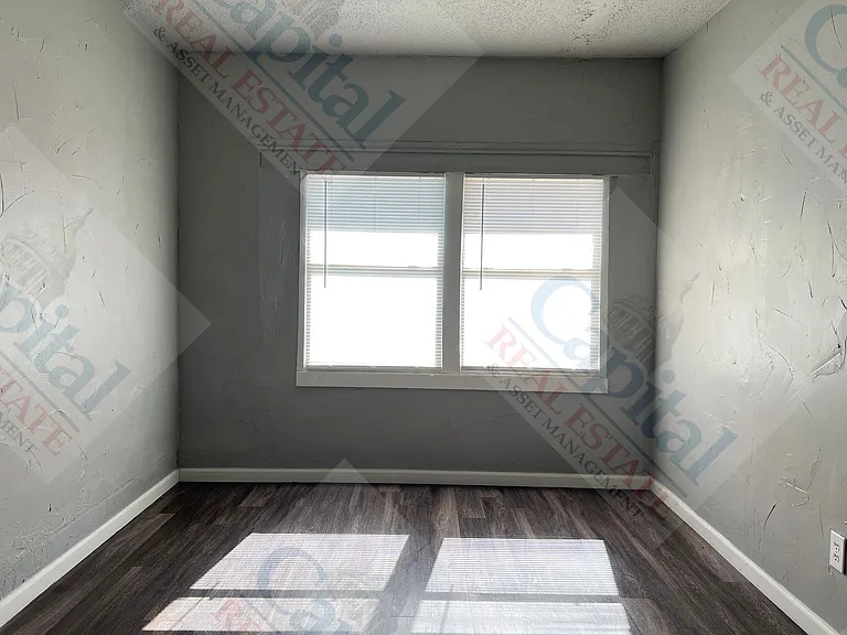 721 Lloyd Ave — Photo 24