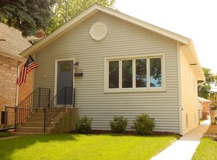 8733 Lyndale St, River Grove, IL 60171