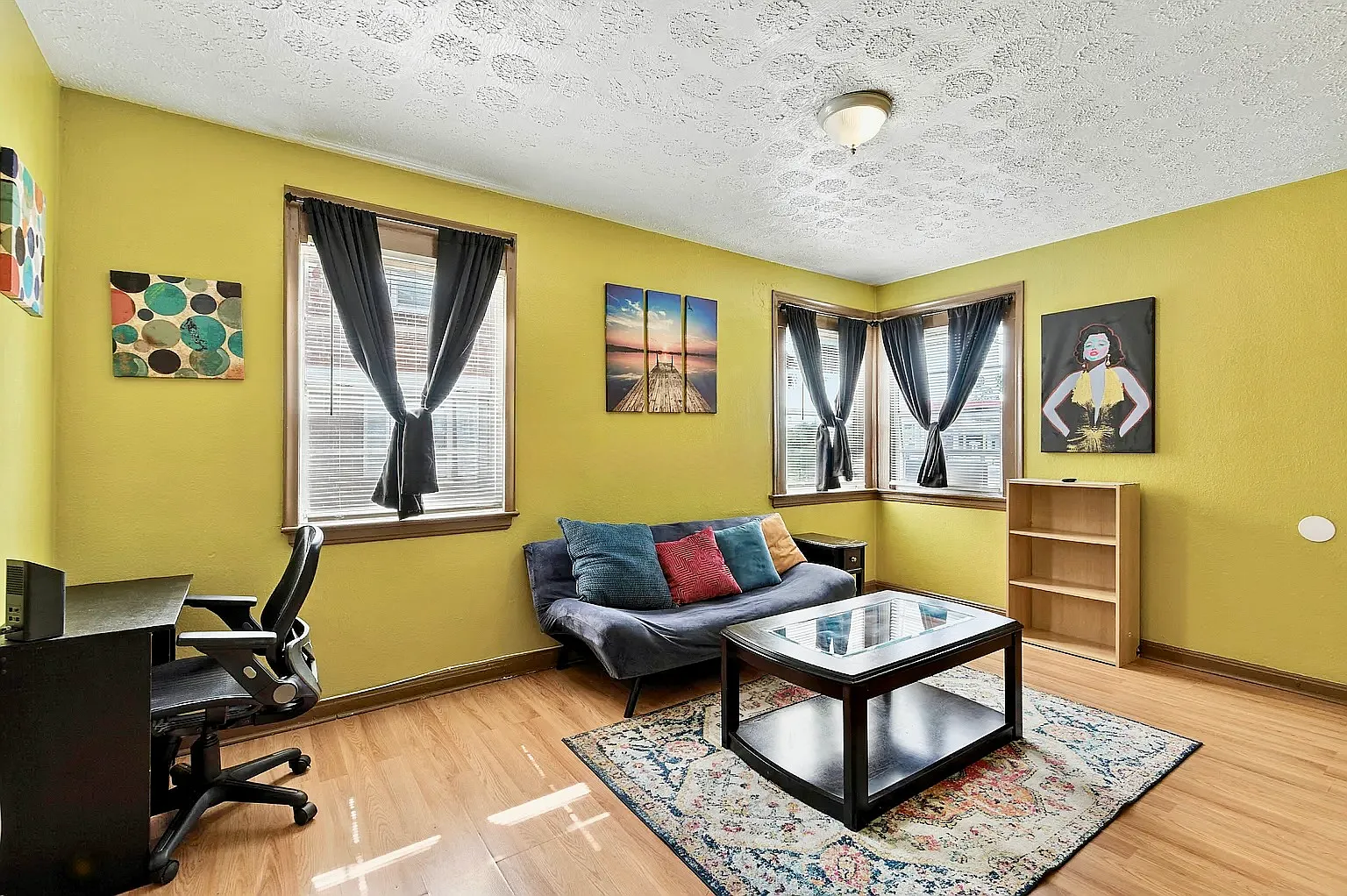 2 bed, 868 sqft, $999 — Photo 1