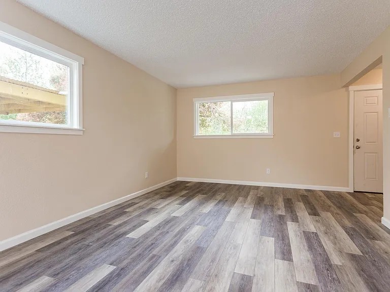 7852 SE 21st Ave — Photo 14