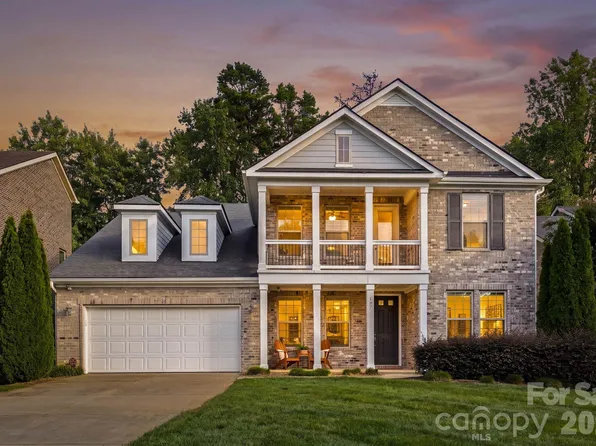 127 Smithfield Dr, Charlotte, NC 28270