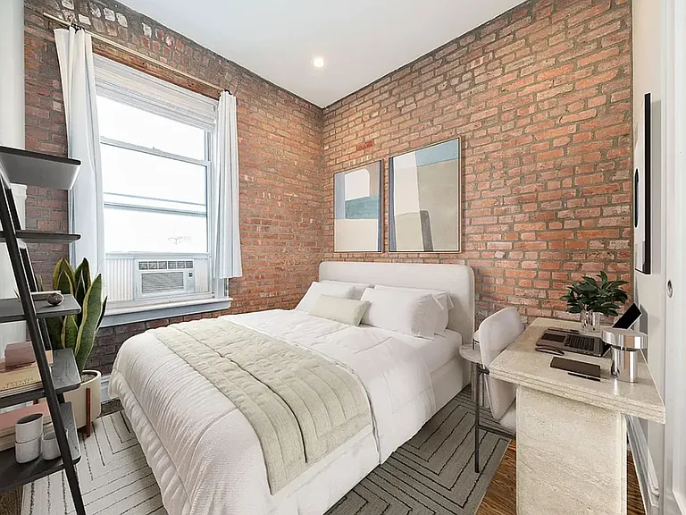 145 W 10th St #6E — Photo 7