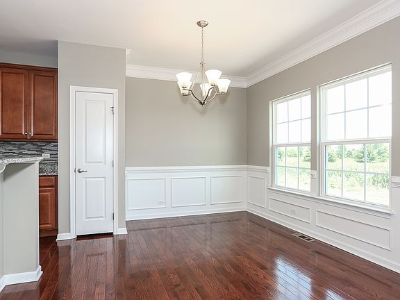 5th image of 12917 White Pine Way