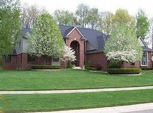 603 Inverness, Highland, MI 48357