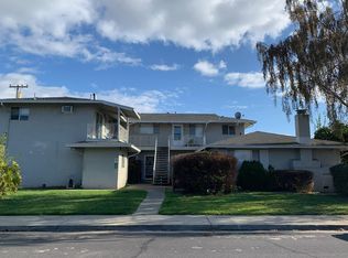 2053 Town & Country Ln, Santa Clara, CA 95050