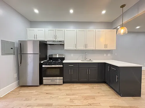81 Bostwick Ave #4R Photo 1