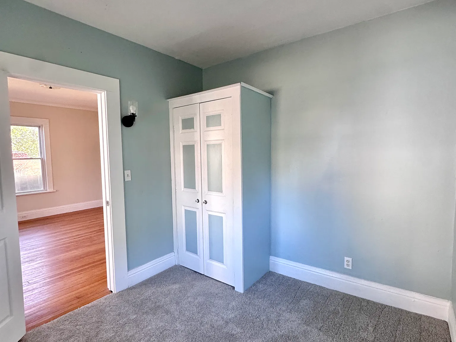 3 bed, $1,700 — Photo 4