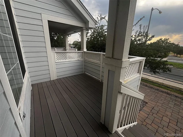 16901 E Warren Pl #B — Photo 2