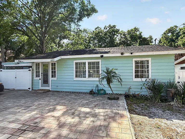 6416 N Orleans Ave — Photo 3