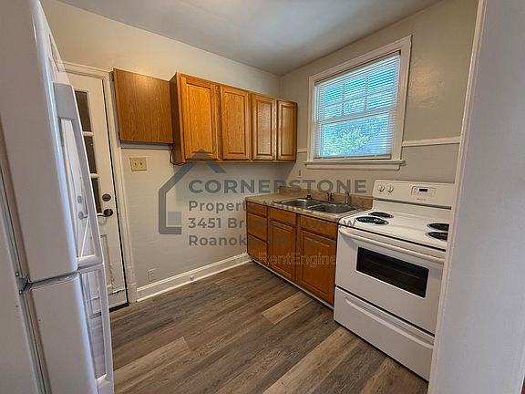 3rd image of 355 Highland Ave SW APT 1