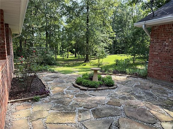 2nd image of 401 Timber Ridge Dr