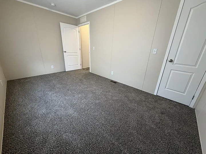 38000 Le Chateau Blvd #682 — Photo 21