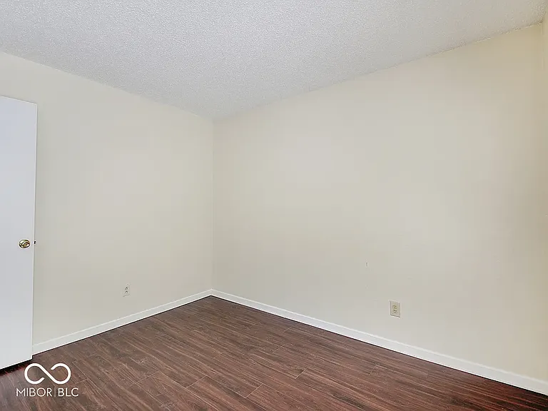 2372 Summerwood Ln — Photo 23