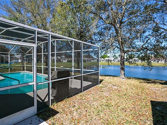 3rd image of 17309 Woodcrest Way