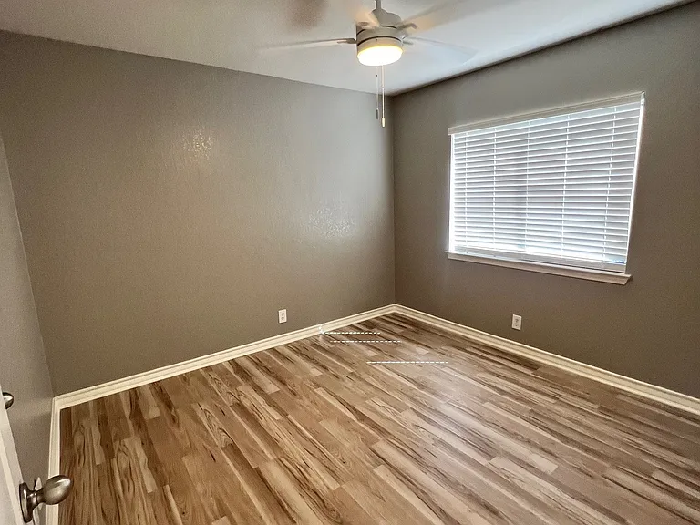 10547 Weser Ln — Photo 14