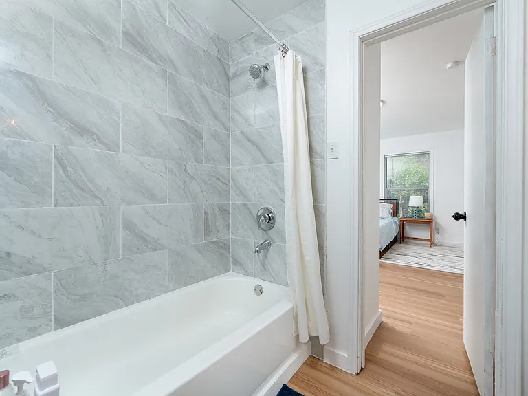 146 Park Dr — Photo 13