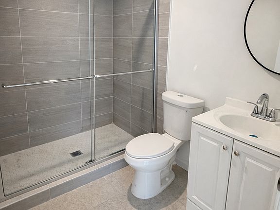 4th image of 154 S Avenue 53 #F2