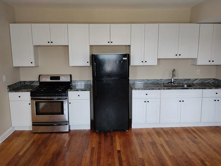 4116 E Northern Pkwy #C — Photo 7