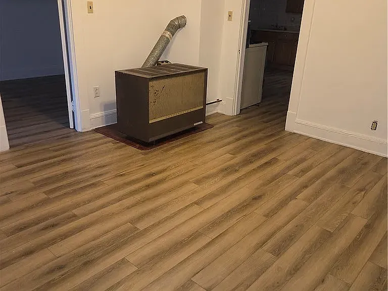 3 bed, $1,000 — Photo 3