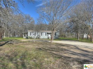 263 Signal Hl, Seguin, TX 78155