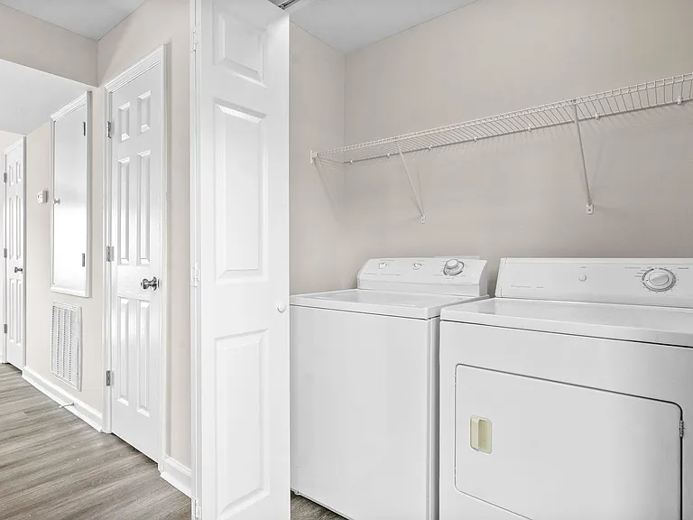 2 Bedroom Pet Friendly Townhome For Rent in Sango! — Photo 13