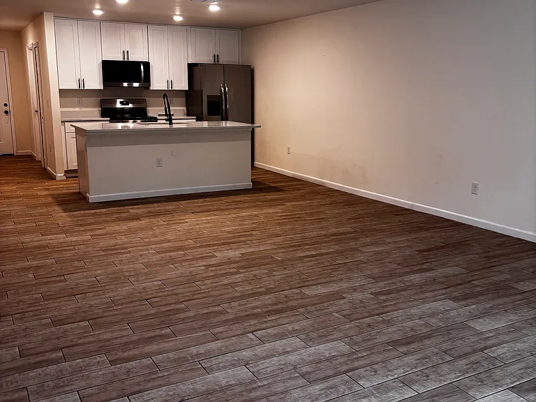16220 SW 30th Ter — Photo 7