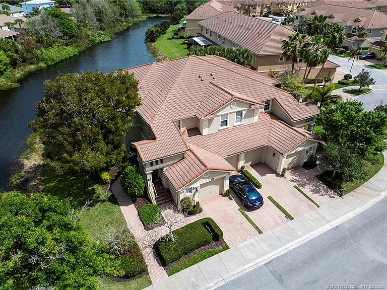 691 SW Glen Crest Way — Photo 43