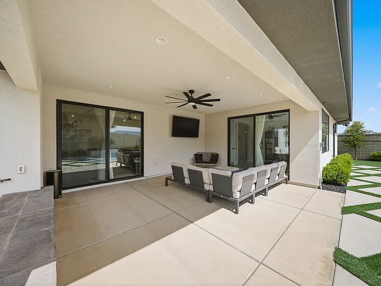 711 W Rust Bluff Dr — Photo 20