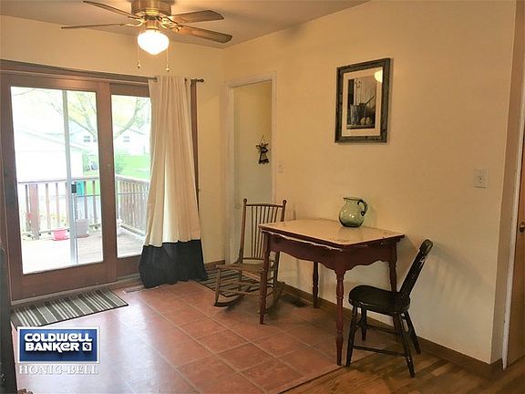5th image of 604 Fairlane Ave