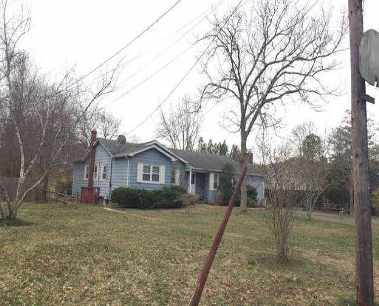 2nd image of 22 Bayside Ave