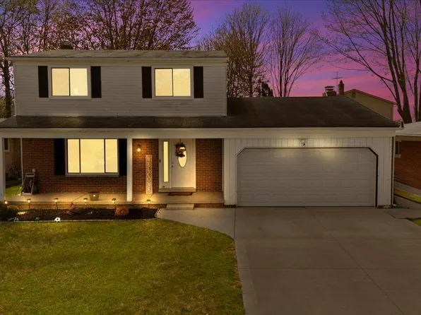 37741 Hacker Dr, Sterling Heights, MI 48310