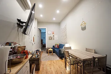 Rented by Rennit Inc.