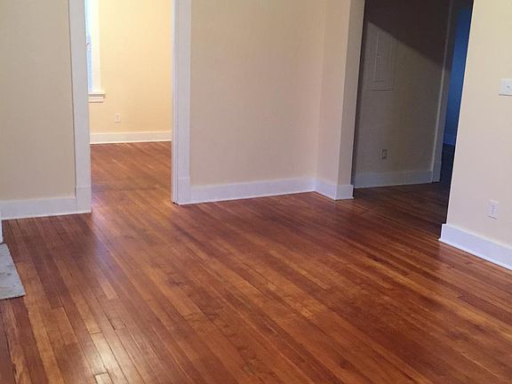 3rd image of 3150 Campbell Ave