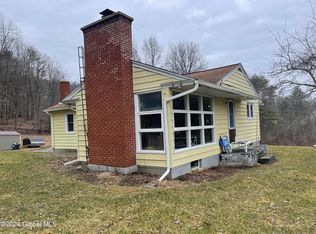 73 Dolan Ave, Hoosick falls, NY 12090