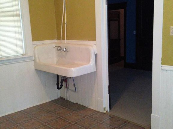 Kitchen sink